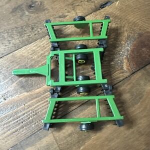 1/64 ERTL  CUSTOM DEUTZ-ALLIS GREEN FOLDING DISK   FARM TOY
